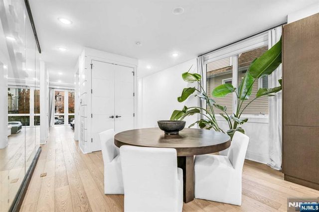 38 Hudson Avenue, Edgewater, NJ 07020