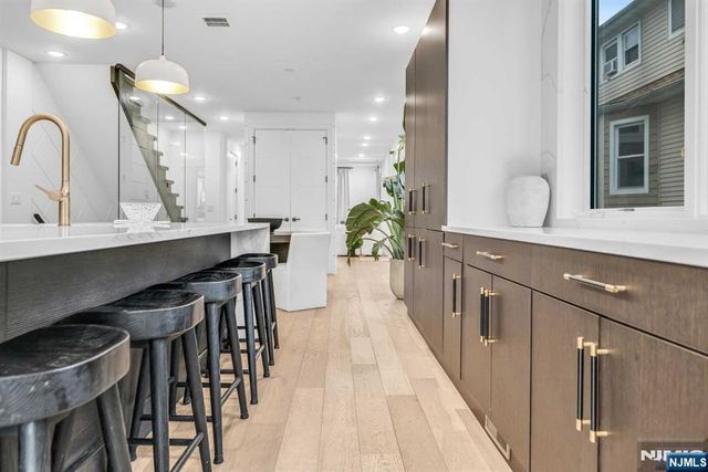 38 Hudson Avenue, Edgewater, NJ 07020