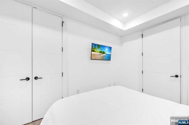 38 Hudson Avenue, Edgewater, NJ 07020