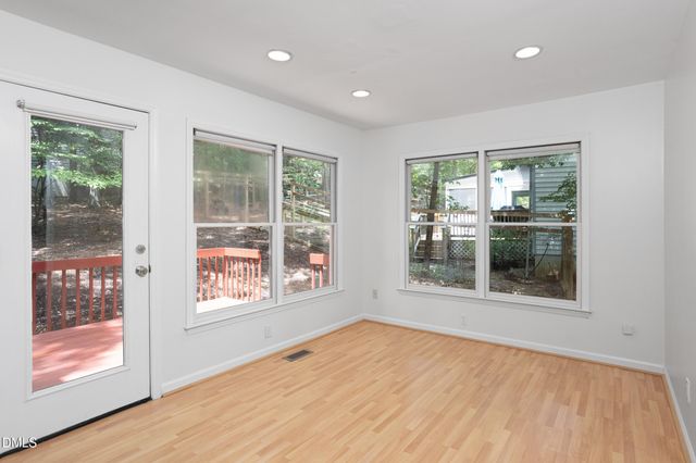 211 Oxford Hills Drive, Chapel Hill, NC 27514