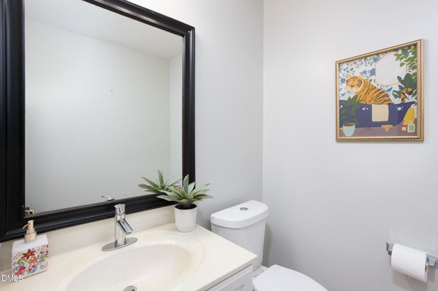 211 Oxford Hills Drive, Chapel Hill, NC 27514