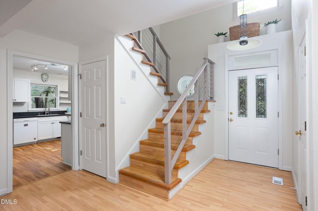 211 Oxford Hills Drive, Chapel Hill, NC 27514