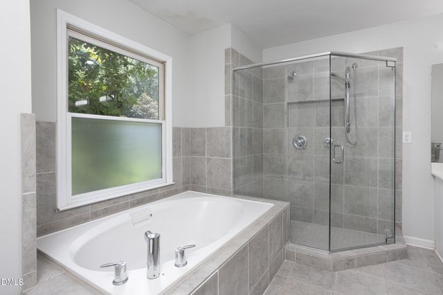211 Oxford Hills Drive, Chapel Hill, NC 27514