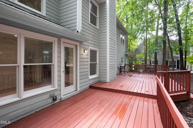 211 Oxford Hills Drive, Chapel Hill, NC 27514