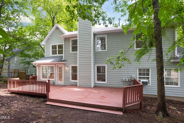 211 Oxford Hills Drive, Chapel Hill, NC 27514