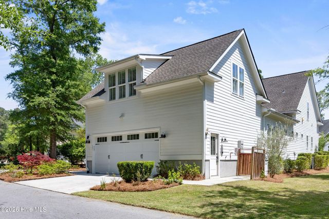 321 Jenoa Drive, Castle Hayne, NC 28429
