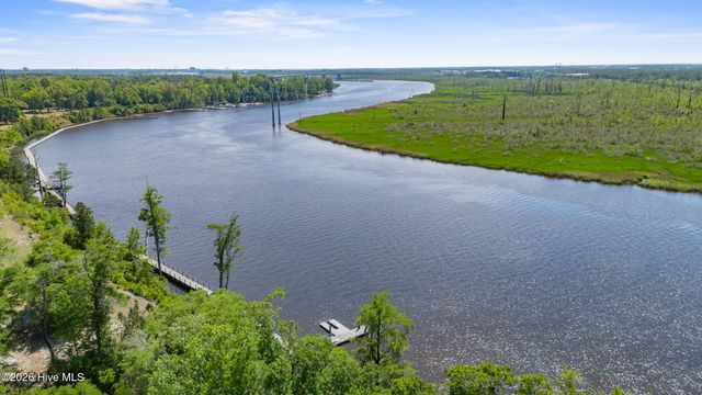 321 Jenoa Drive, Castle Hayne, NC 28429