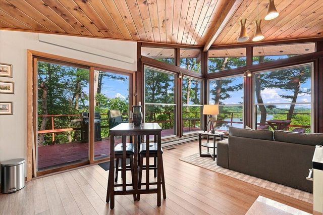 W10192 Schiefelbein Road, Poynette, WI 53955