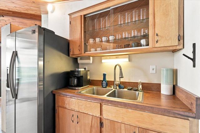 W10192 Schiefelbein Road, Poynette, WI 53955