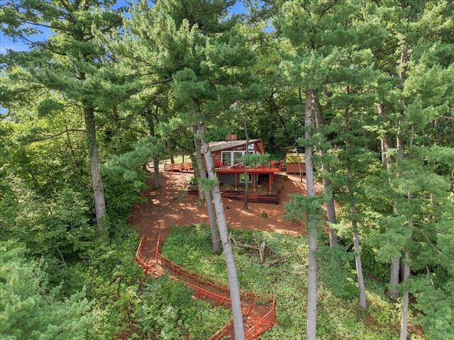 W10192 Schiefelbein Road, Poynette, WI 53955