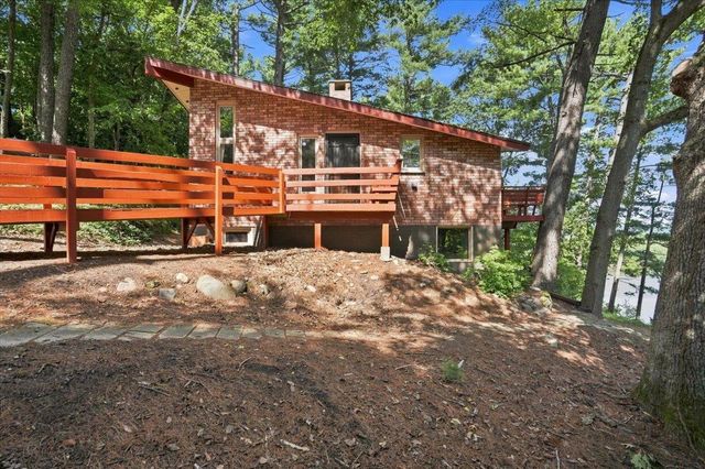 W10192 Schiefelbein Road, Poynette, WI 53955