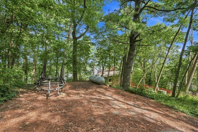 W10192 Schiefelbein Road, Poynette, WI 53955