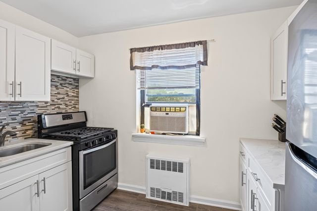 14710 84th Rd Apt 4G, New York City, NY 11435