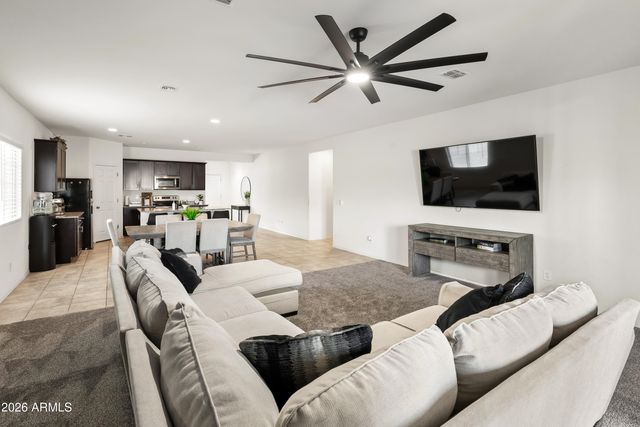 4809 S 108th Avenue S, Tolleson, AZ 85353