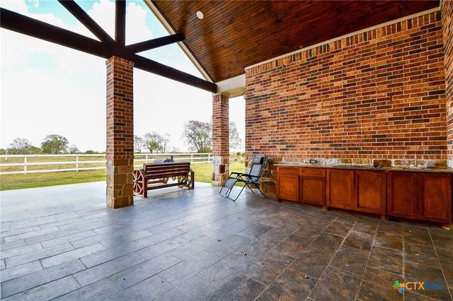 1093 Sunderman Road, Alleyton, TX 78935