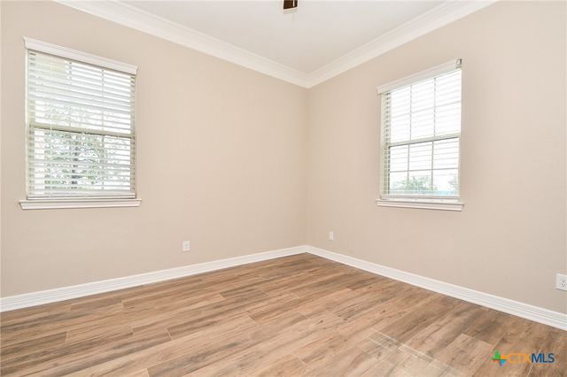 1093 Sunderman Road, Alleyton, TX 78935