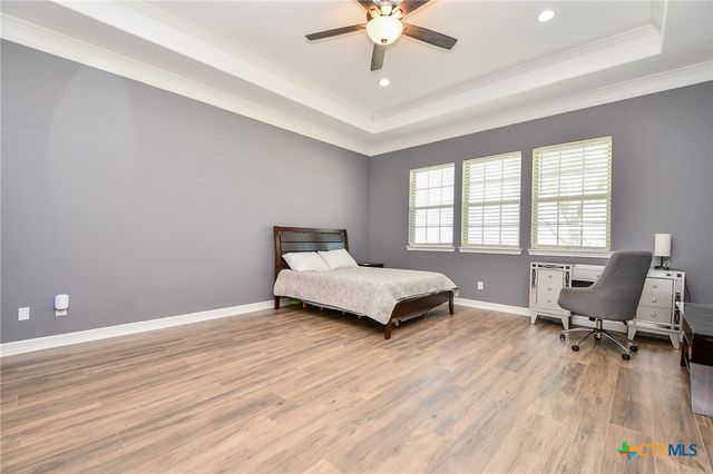 1093 Sunderman Road, Alleyton, TX 78935