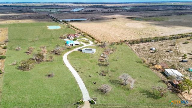 1093 Sunderman Road, Alleyton, TX 78935