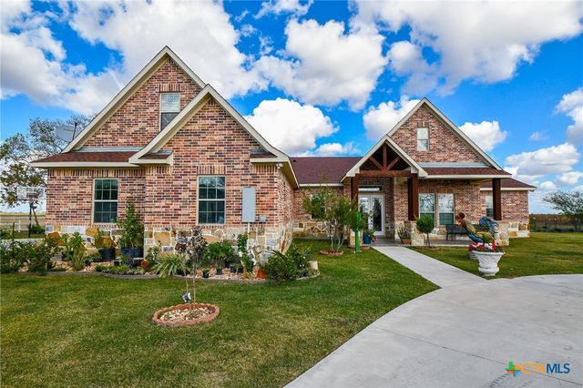 1093 Sunderman Road, Alleyton, TX 78935