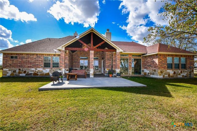 1093 Sunderman Road, Alleyton, TX 78935