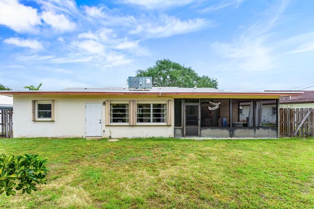 1270 SW 8th Street, Boca Raton, FL 33486