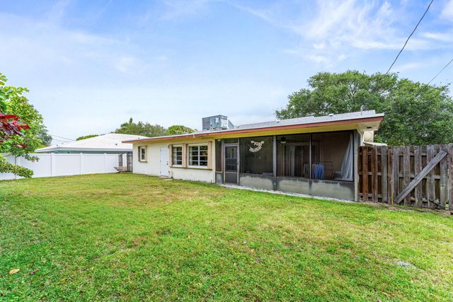 1270 SW 8th Street, Boca Raton, FL 33486
