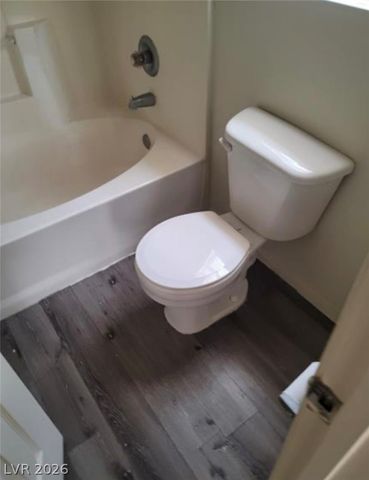 6425 EXTREME SHEAR Avenue 101, Henderson, NV 89011