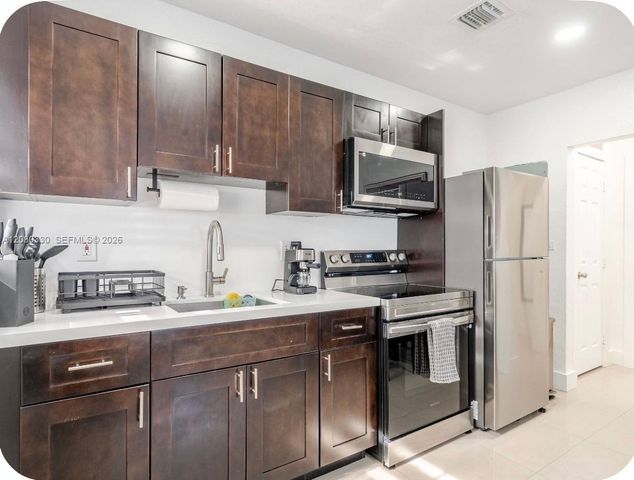 1273 NW 24th Street, Miami, FL 33142