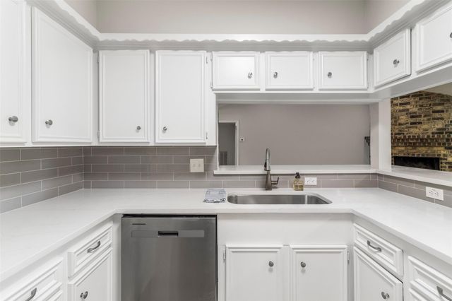 9211 Meaux Drive, Houston, TX 77031