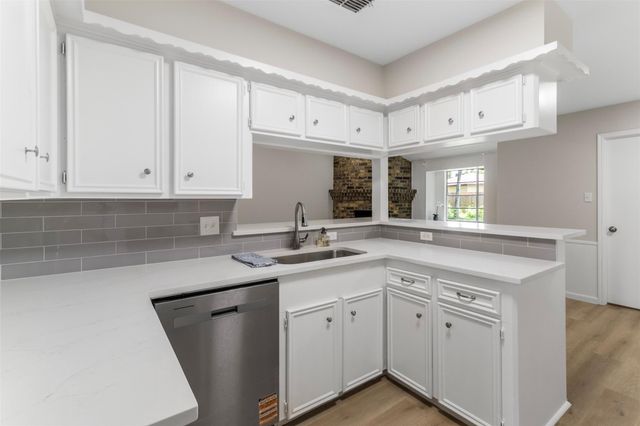 9211 Meaux Drive, Houston, TX 77031