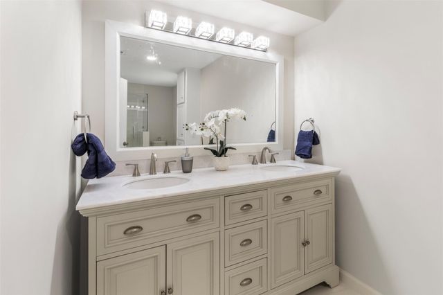9211 Meaux Drive, Houston, TX 77031