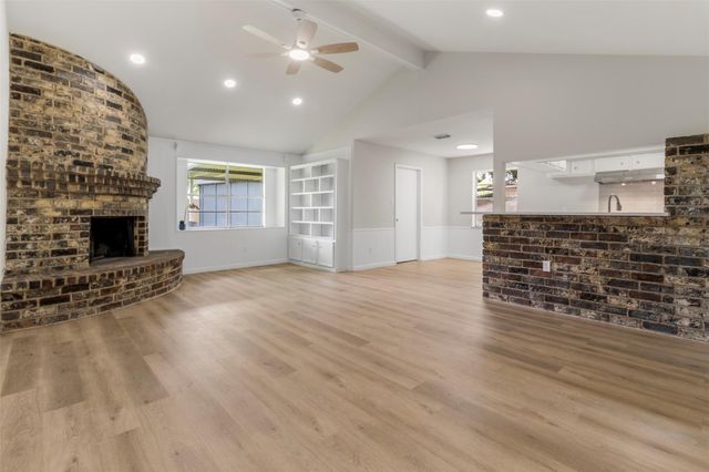 9211 Meaux Drive, Houston, TX 77031