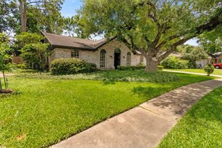 9211 Meaux Drive, Houston, TX 77031