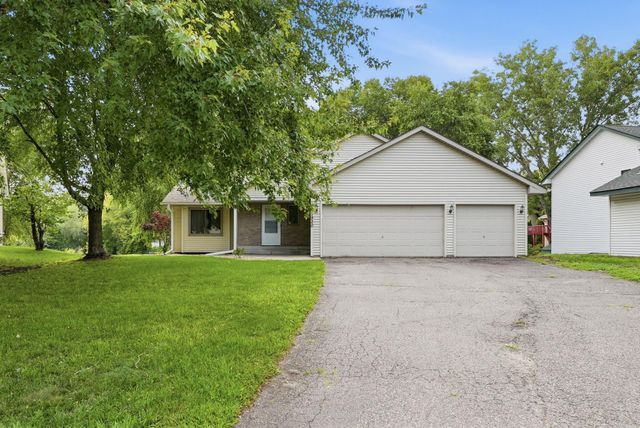 10920 Xeon Street NW, Coon Rapids, MN 55433