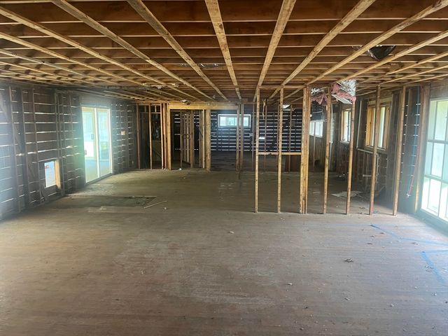 5 Richard Rd, Hingham, MA 02043
