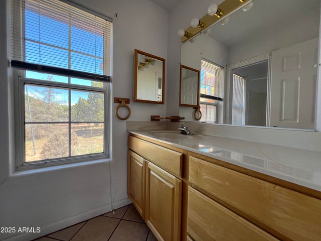 1070 E LONE PINE DAM Road, Show Low, AZ 85901