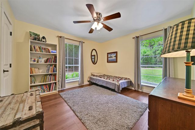 51 Corrigan Avenue, Shepherd, TX 77371