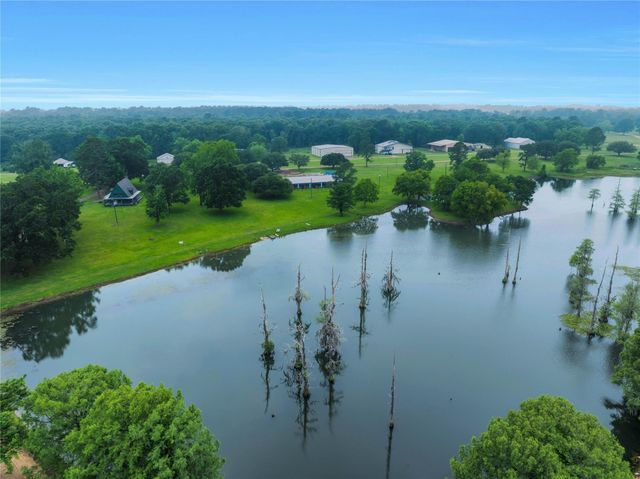 51 Corrigan Avenue, Shepherd, TX 77371