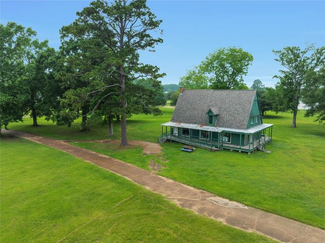 51 Corrigan Avenue, Shepherd, TX 77371