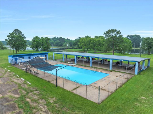51 Corrigan Avenue, Shepherd, TX 77371