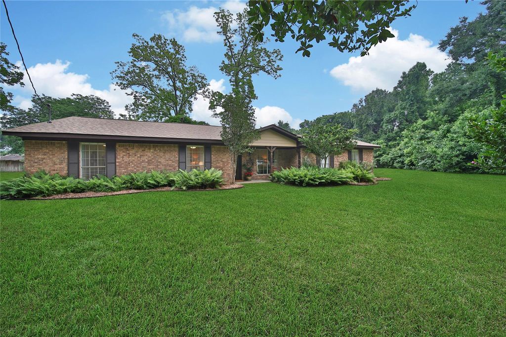 51 Corrigan Avenue, Shepherd, TX 77371