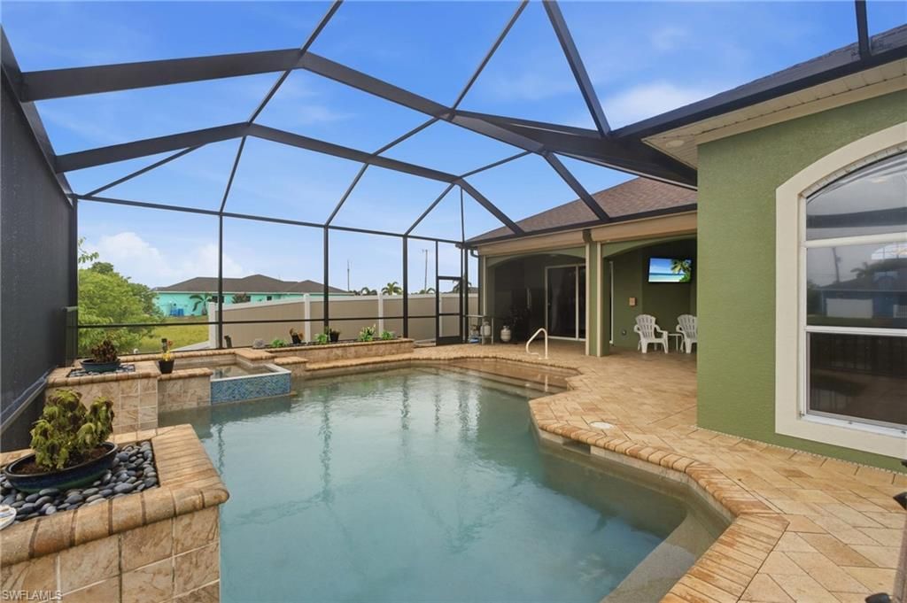 1005 NW 3rd PL, CAPE CORAL, FL 33993 — exterior