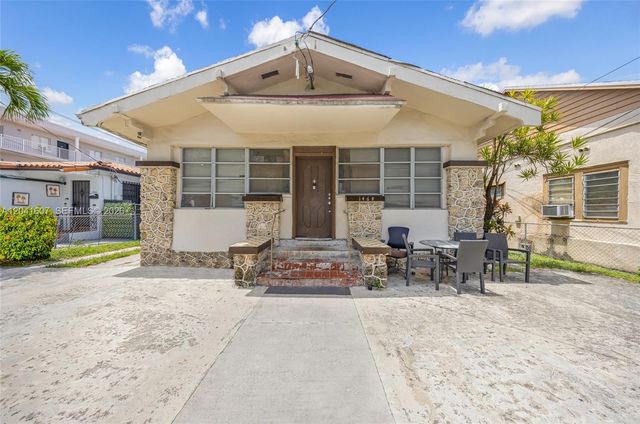 1468 SW 2nd St, Miami, FL 33135