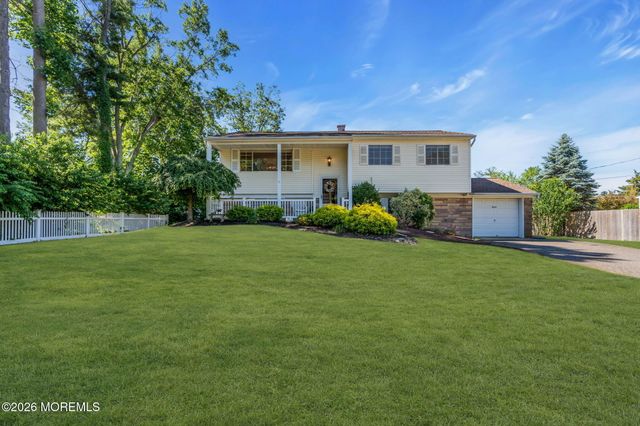 1069 Fairview Drive, Toms River, NJ 08753