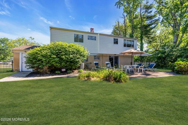 1069 Fairview Drive, Toms River, NJ 08753