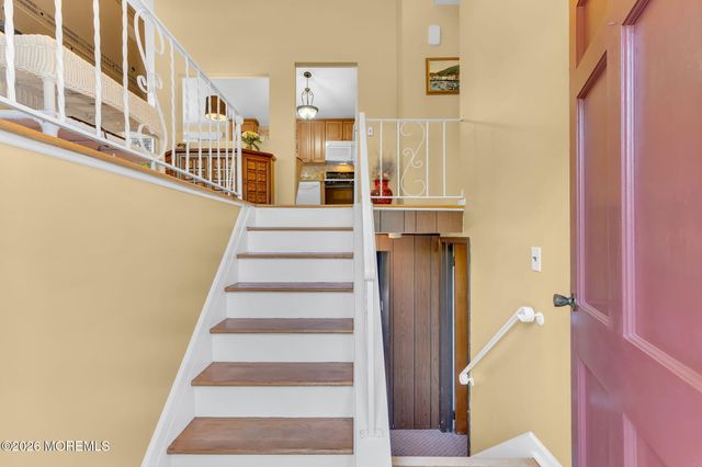 1069 Fairview Drive, Toms River, NJ 08753