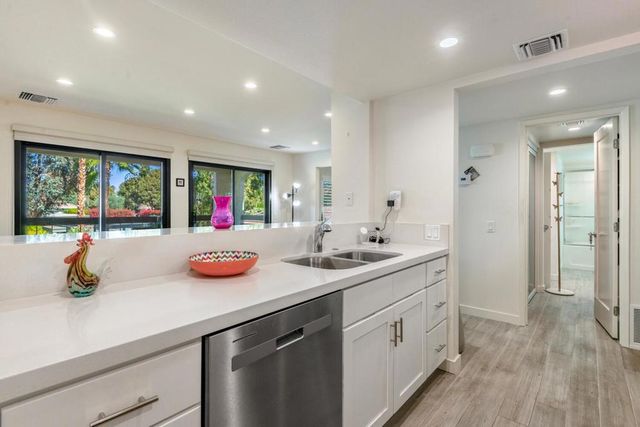 1725 N Via Miraleste 2121, Palm Springs, CA 92262