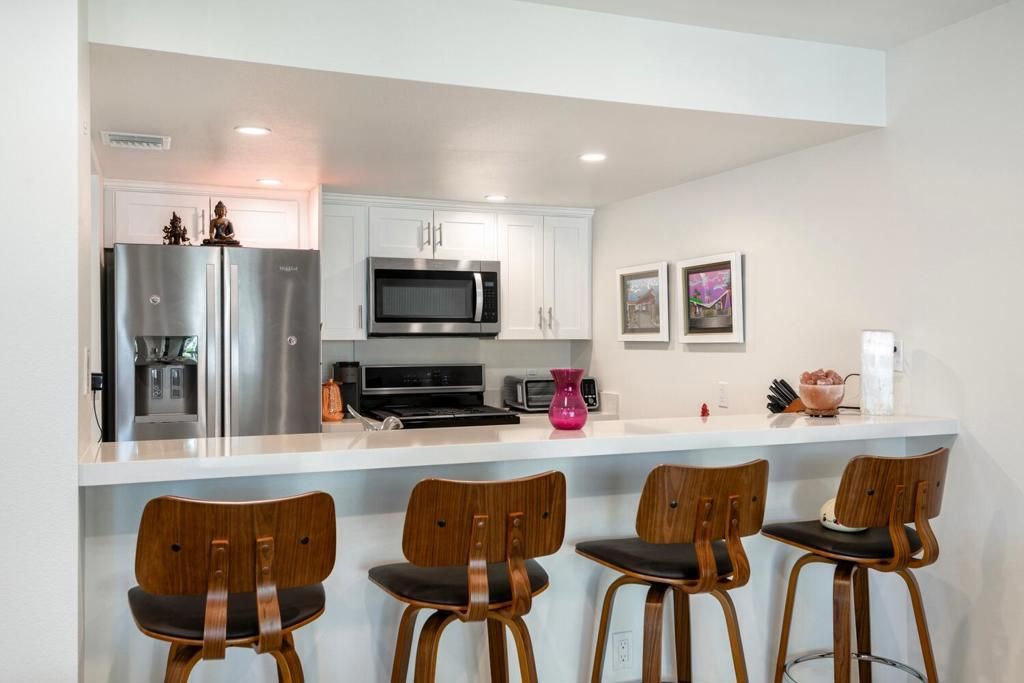 Image 8 of property listing at 1725 N Via Miraleste 2121, Palm Springs, CA 92262