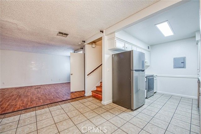 541 W Ashlan, Clovis, CA 93612