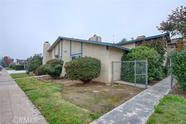 541 W Ashlan, Clovis, CA 93612
